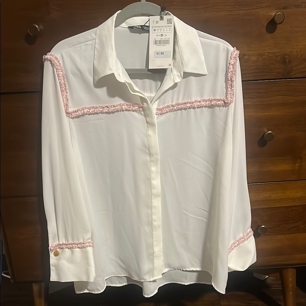 NWT Zara blouse White and Pink Women's Top sz med